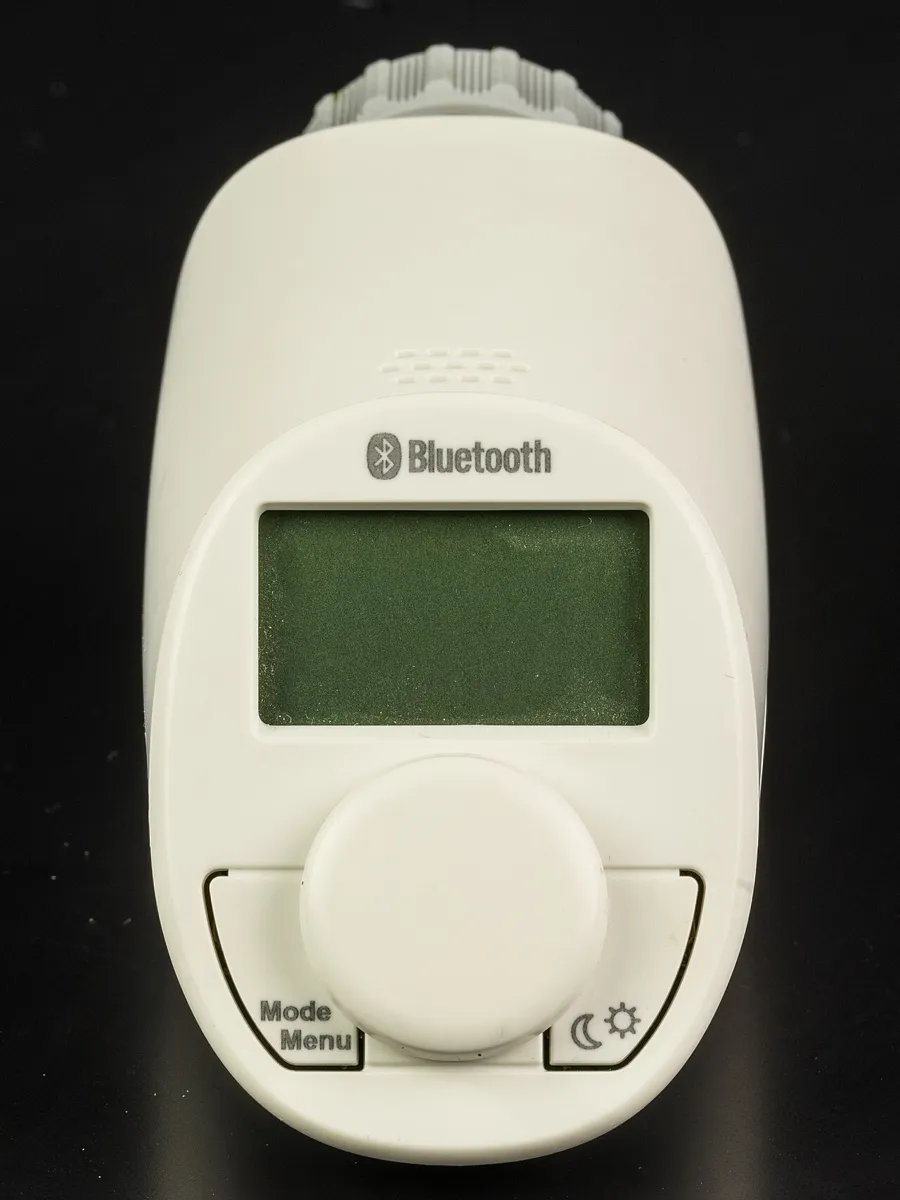 Elektronisches Heizkörperthermostat mit Display und Drehrad